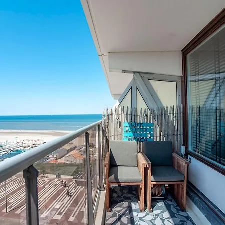 Ibiza With Private Parking Appartement Zandvoort