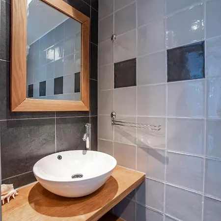 Ibiza With Private Parking * Zandvoort