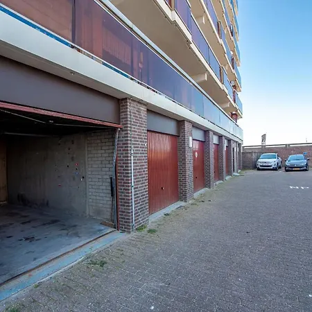 Ibiza With Private Parking Zandvoort