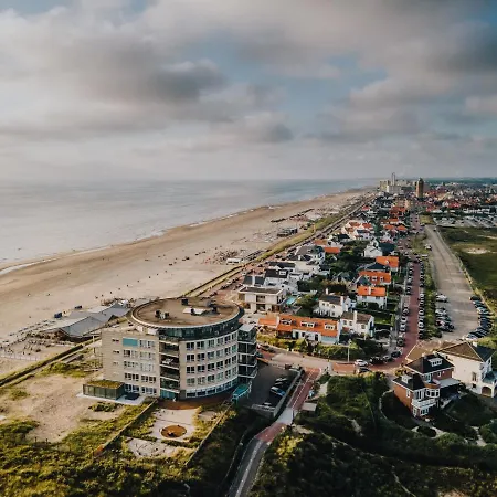 Ibiza With Private Parking Zandvoort