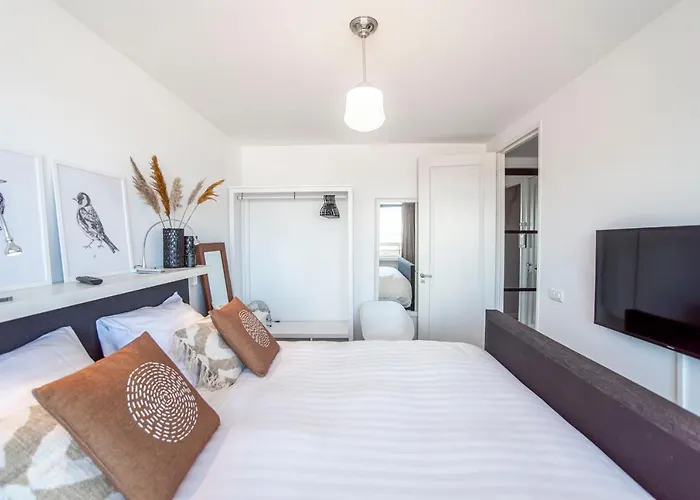 Ibiza With Private Parking Zandvoort