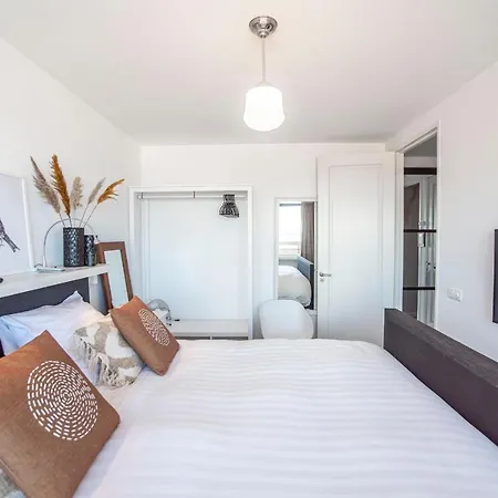 Ibiza With Private Parking زاندفورت